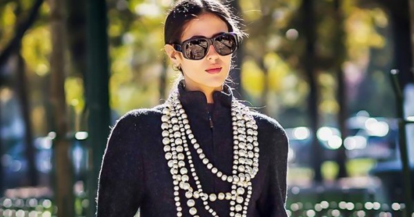 Chunky Pearl Necklace White Multistrand Layered Stacked Big hotsell Long Statement Pearls Formal Cocktail Necklace Plus Size Oversized Black Dress